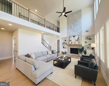 2450 Colliers Lane - Photo Thumbnail 19