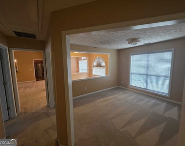323 Bald Eagle Way - Photo Thumbnail 5