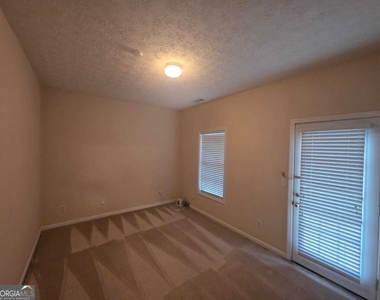 323 Bald Eagle Way - Photo Thumbnail 16