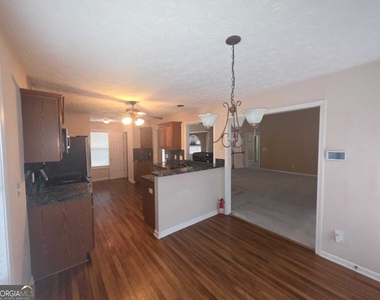 323 Bald Eagle Way - Photo Thumbnail 6