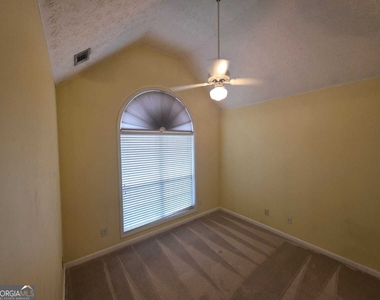 323 Bald Eagle Way - Photo Thumbnail 14