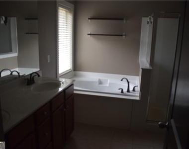 43 Jessel Lane - Photo Thumbnail 19