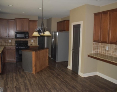 43 Jessel Lane - Photo Thumbnail 9