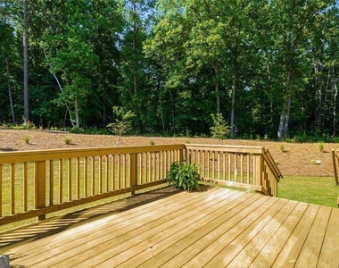 401 Oakleigh Avenue - Photo Thumbnail 31