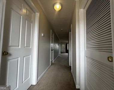 2165 S Milledge Avenue - Photo Thumbnail 1