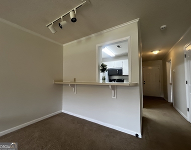 2165 S Milledge Avenue - Photo Thumbnail 7