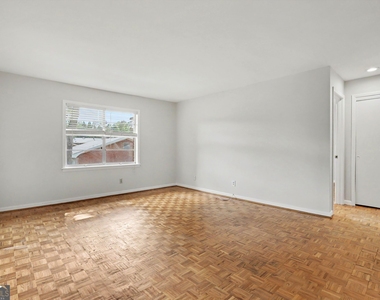 3535 Roswell Road Ne - Photo Thumbnail 11
