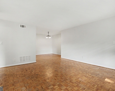3535 Roswell Road Ne - Photo Thumbnail 2