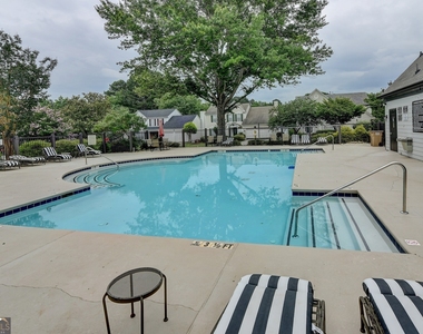 340 Waddington Trail - Photo Thumbnail 50