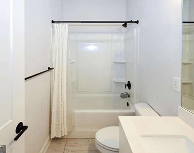 1860 Nw Commons Place - Photo Thumbnail 12
