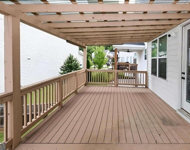 1860 Nw Commons Place - Photo Thumbnail 19