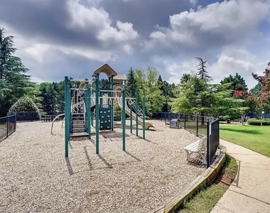 2005 Maple Ridge Court Nw - Photo Thumbnail 12