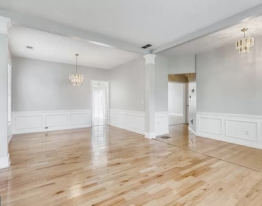 2005 Maple Ridge Court Nw - Photo Thumbnail 3
