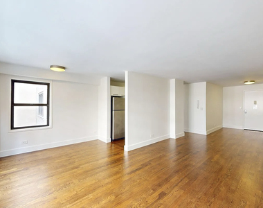 63rd & 3rd Ave - Photo Thumbnail 2