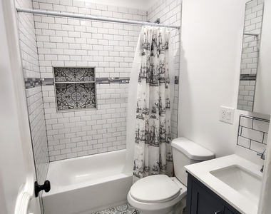 995 Hancock Street - Photo Thumbnail 5