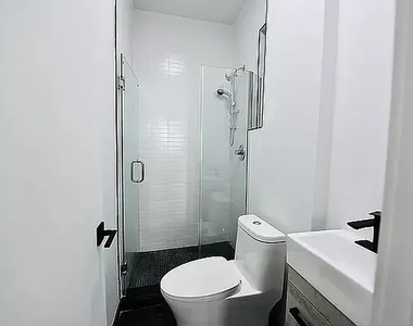 446 West 55th Street - Photo Thumbnail 3