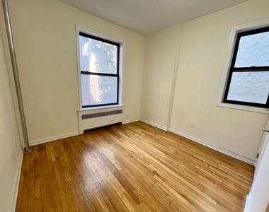123 East 82nd Street - Photo Thumbnail 4