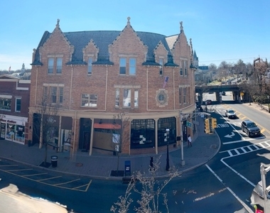 26 Main Street - Photo Thumbnail 14