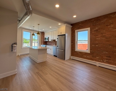 26 Main Street - Photo Thumbnail 1