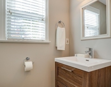 256 Woodland Ave - Photo Thumbnail 29