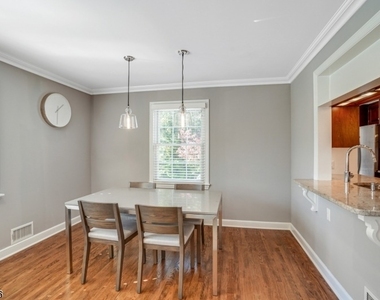 256 Woodland Ave - Photo Thumbnail 19