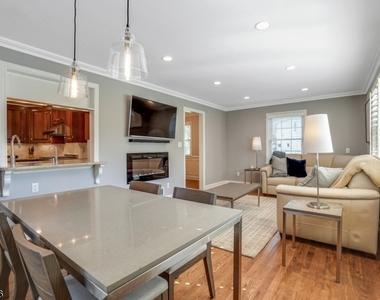 256 Woodland Ave - Photo Thumbnail 17