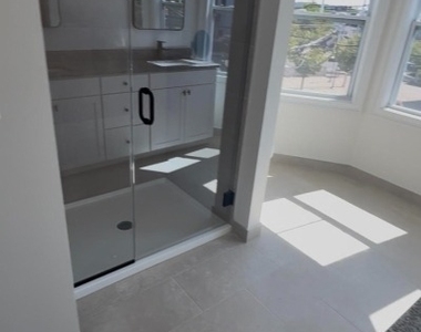 37 N Bridge St - Photo Thumbnail 4
