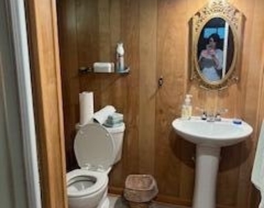 317 Pitney Avenue - Photo Thumbnail 12