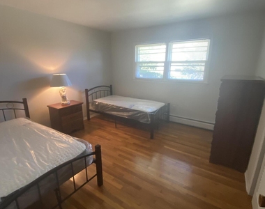 43 Dwight Drive - Photo Thumbnail 5