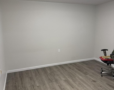286b Malvern Court - Photo Thumbnail 5