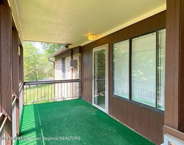 118 D Amberly Drive - Photo Thumbnail 1