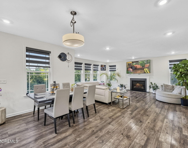 319 Tulip Court - Photo Thumbnail 12