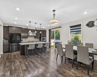 319 Tulip Court - Photo Thumbnail 14