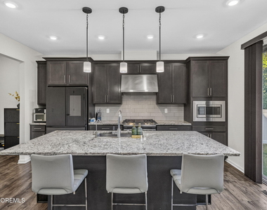 319 Tulip Court - Photo Thumbnail 15
