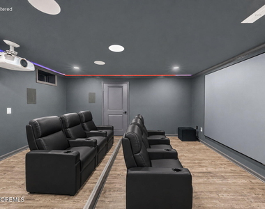 319 Tulip Court - Photo Thumbnail 33