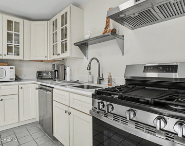836 4th Avenue - Photo Thumbnail 16