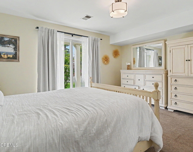 836 4th Avenue - Photo Thumbnail 3