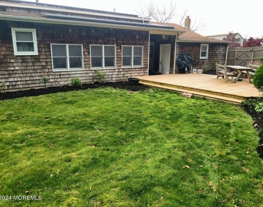 1176 Fern Street - Photo Thumbnail 4