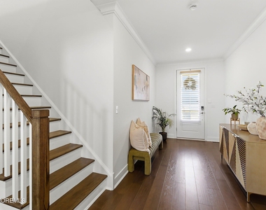 1402 Journey Avenue - Photo Thumbnail 3