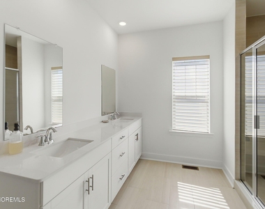 1402 Journey Avenue - Photo Thumbnail 28