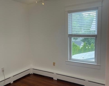 29 Brown Place - Photo Thumbnail 6