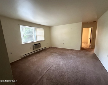 2 Fallbrook Street - Photo Thumbnail 7