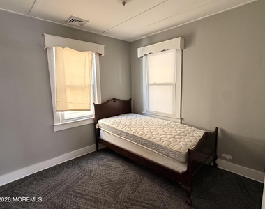 1710 B Street - Photo Thumbnail 6