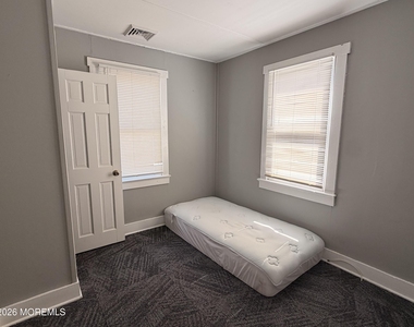 1710 B Street - Photo Thumbnail 7