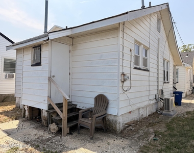 1710 B Street - Photo Thumbnail 1