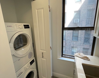 West 79 Street - Photo Thumbnail 5
