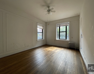 Tiemann Place - Photo Thumbnail 2