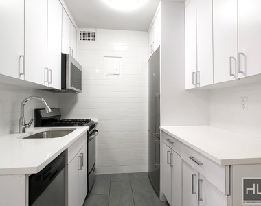 East 89th Street - Photo Thumbnail 8