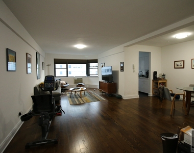 East 69 Street - Photo Thumbnail 1