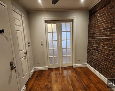 W 53rd St. - Photo Thumbnail 2